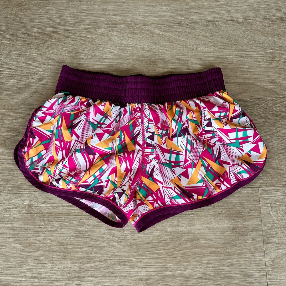 Under Armour Women's Multicolor Athletic Shorts
Medium
